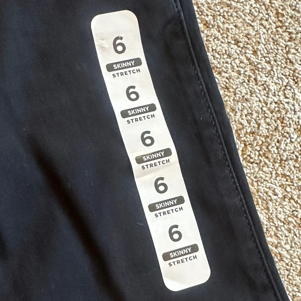 The Children's Place Boys Black Kids Dress Pants size 6 NEW
